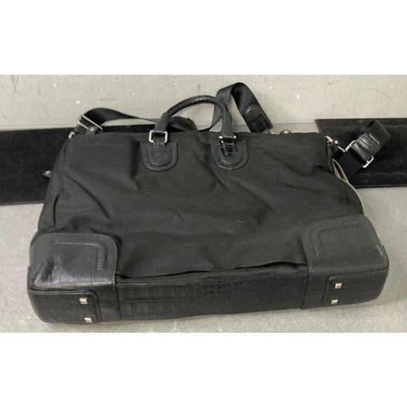 Women's Tumi Georgetown
73223D Healy Laptop Attache
Alligator Embossed Leather - Picture 4 of 16